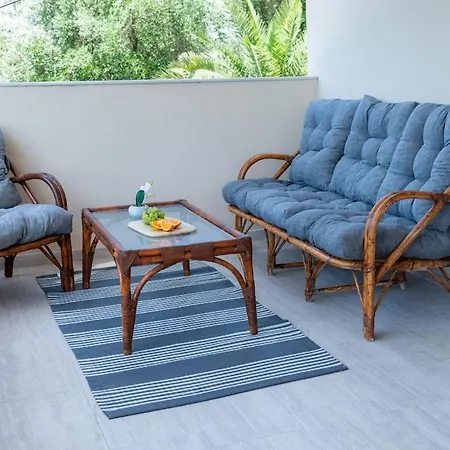 Maison Nikos Apartament *