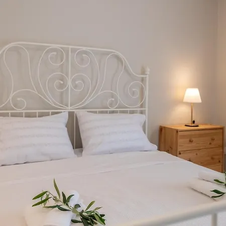 Maison Nikos Apartment