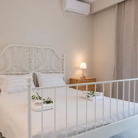 Maison Nikos * Marathias