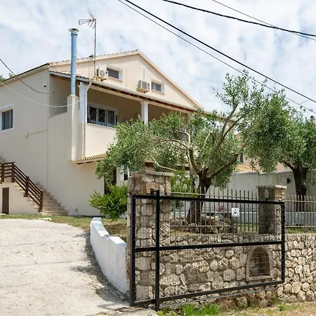 Apartament Maison Nikos