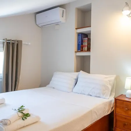 Maison Nikos Apartment