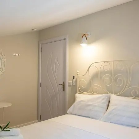 Maison Nikos * Marathias