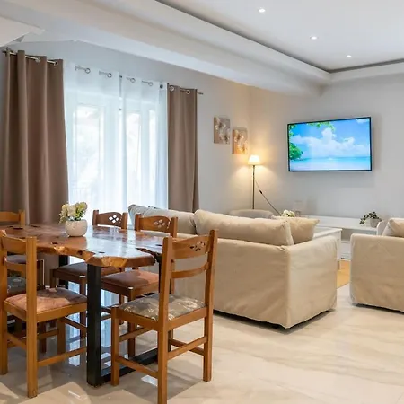 Maison Nikos