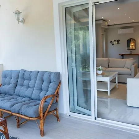 Maison Nikos Apartment